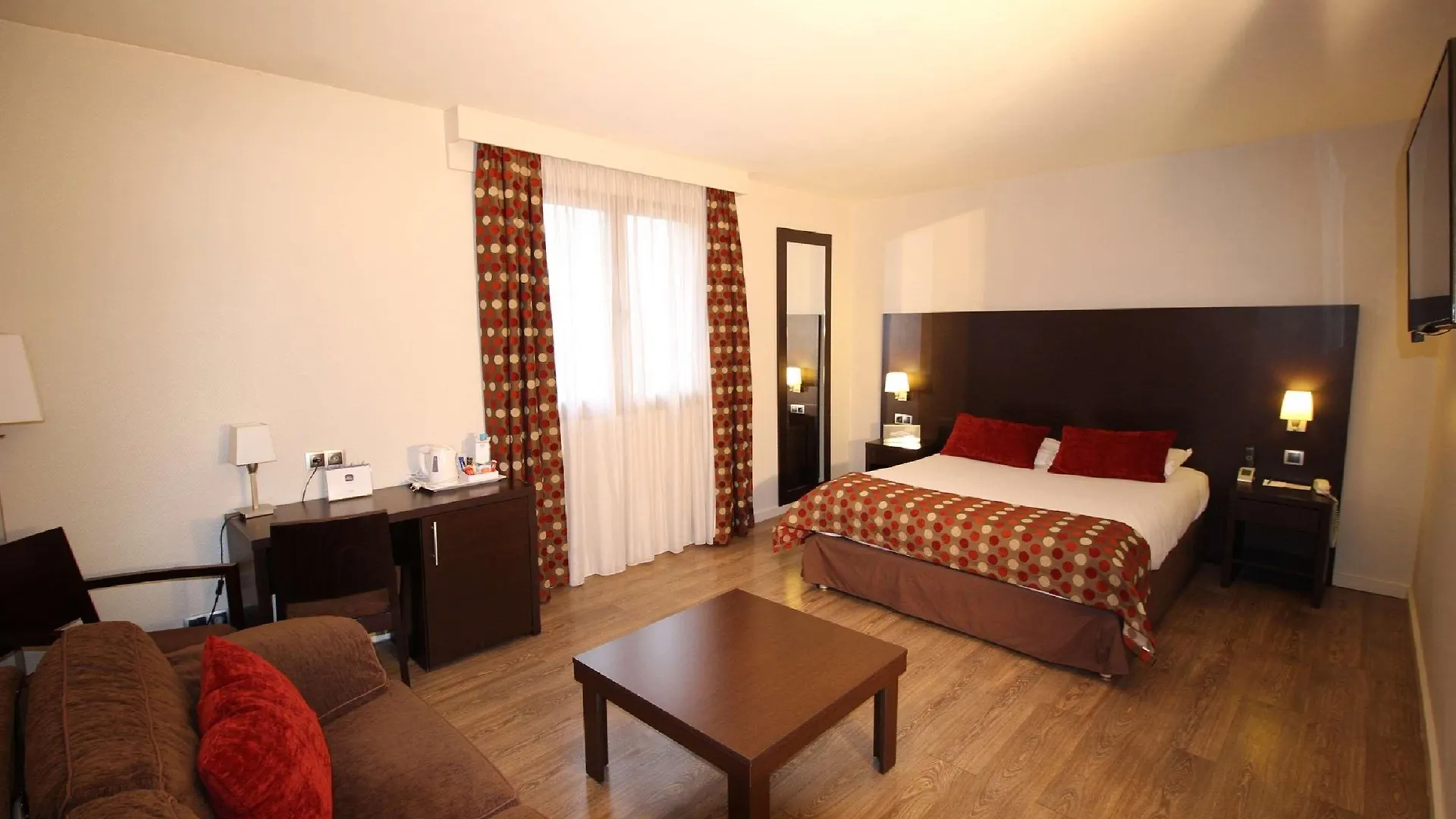 Best Western Hôtel des Barolles - Lyon Sud Brignais Hotel