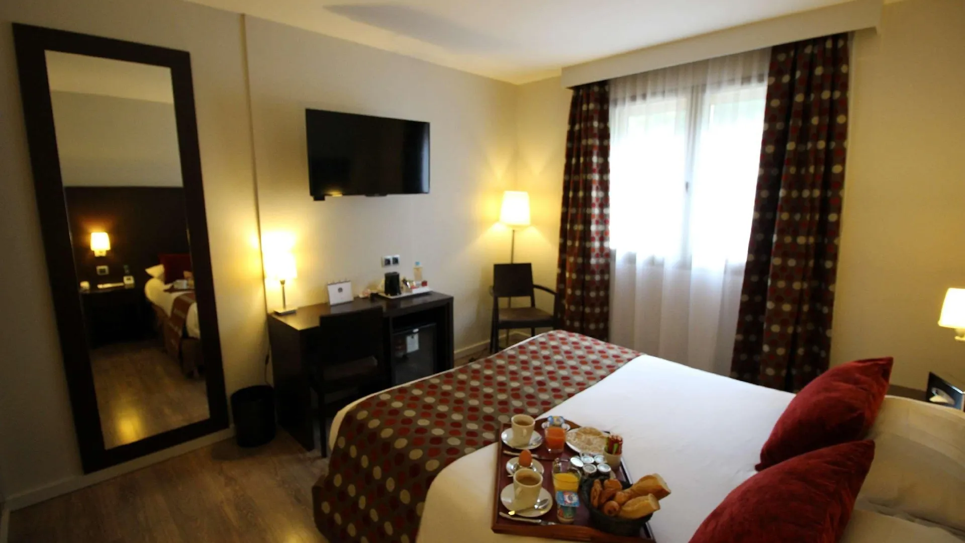 Best Western Hôtel des Barolles - Lyon Sud Brignais Hotel