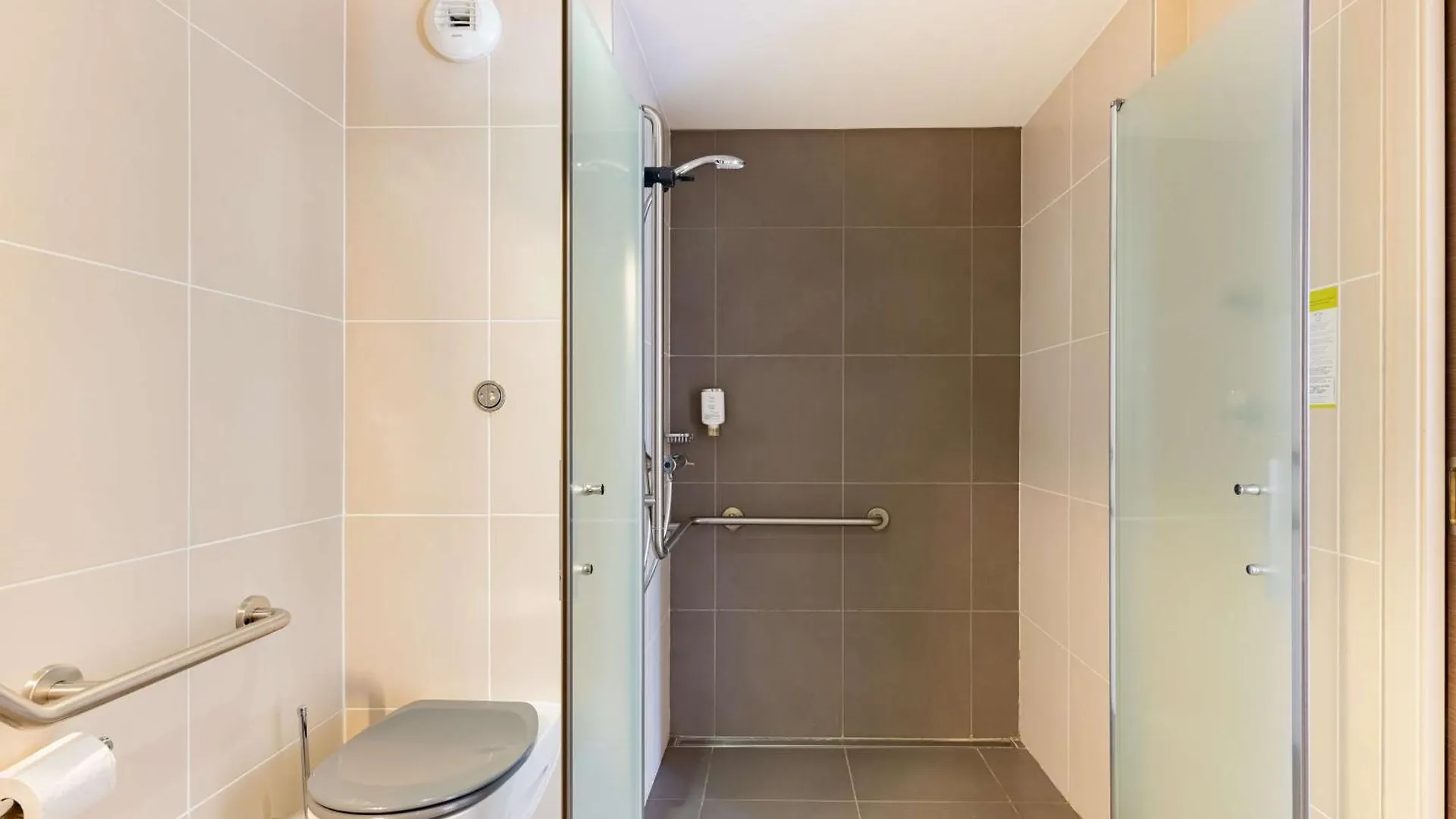 Best Western Hôtel des Barolles - Lyon Sud Brignais 3*,  France